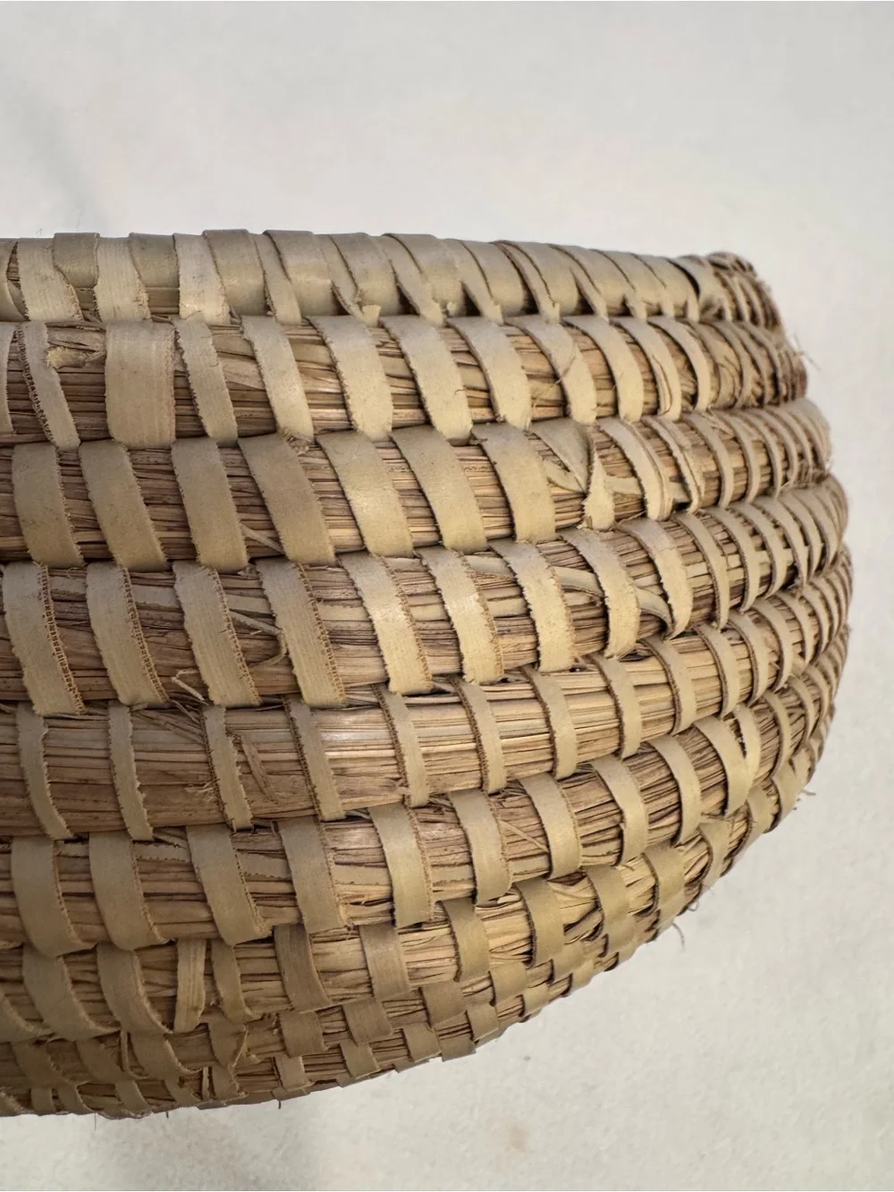 Vintage Sweetgrass Coiled Basket Handmade Southern Folk Art Round 8” Boho